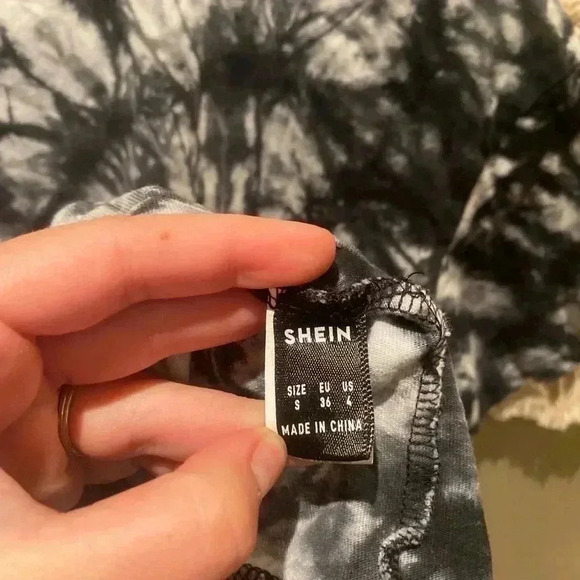 SHEIN GRAPHIC CALIFORNIA MOTORCYCLE TIE DYE TEE SIZE S - Picture 3 of 3